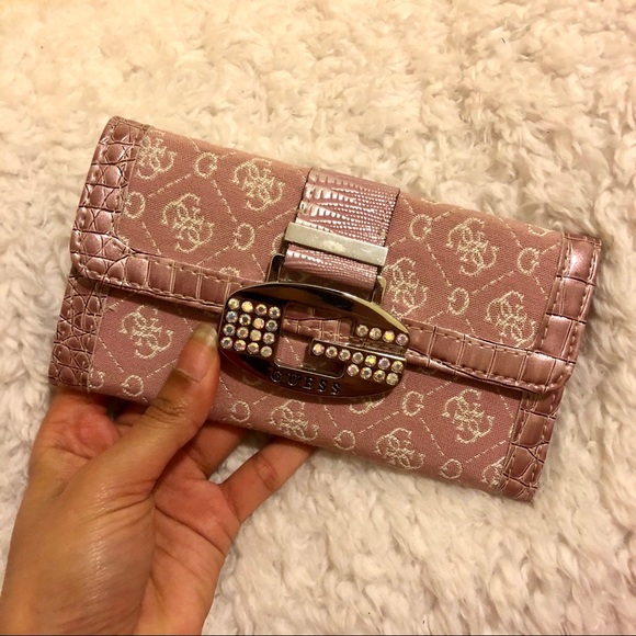 GUESS WALLET